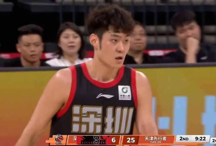 深圳男篮114-86大胜天津男篮 对攻大战中展现统治