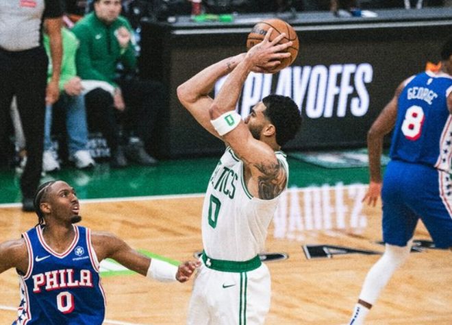 凯尔特人首战大胜76人，分差创队史季后赛纪录